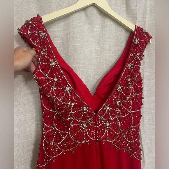 Pageant/Prom/Formal event - Picture 2 of 4